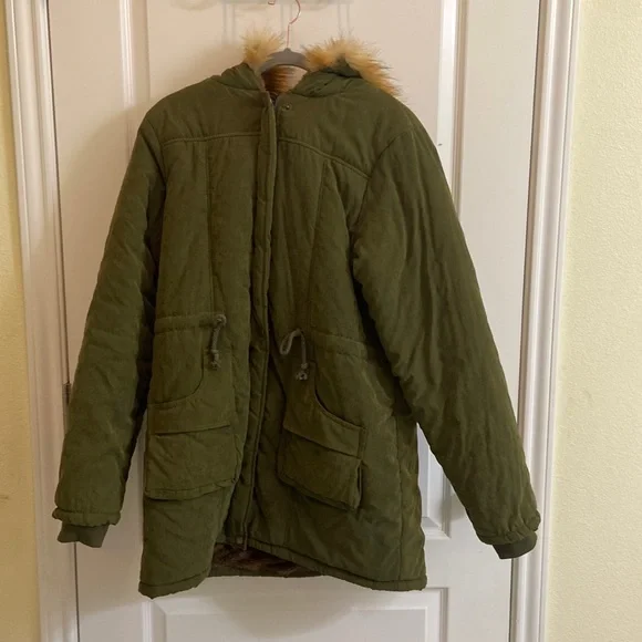 Ilovesia! Size US 14 - Picture 2 of 7